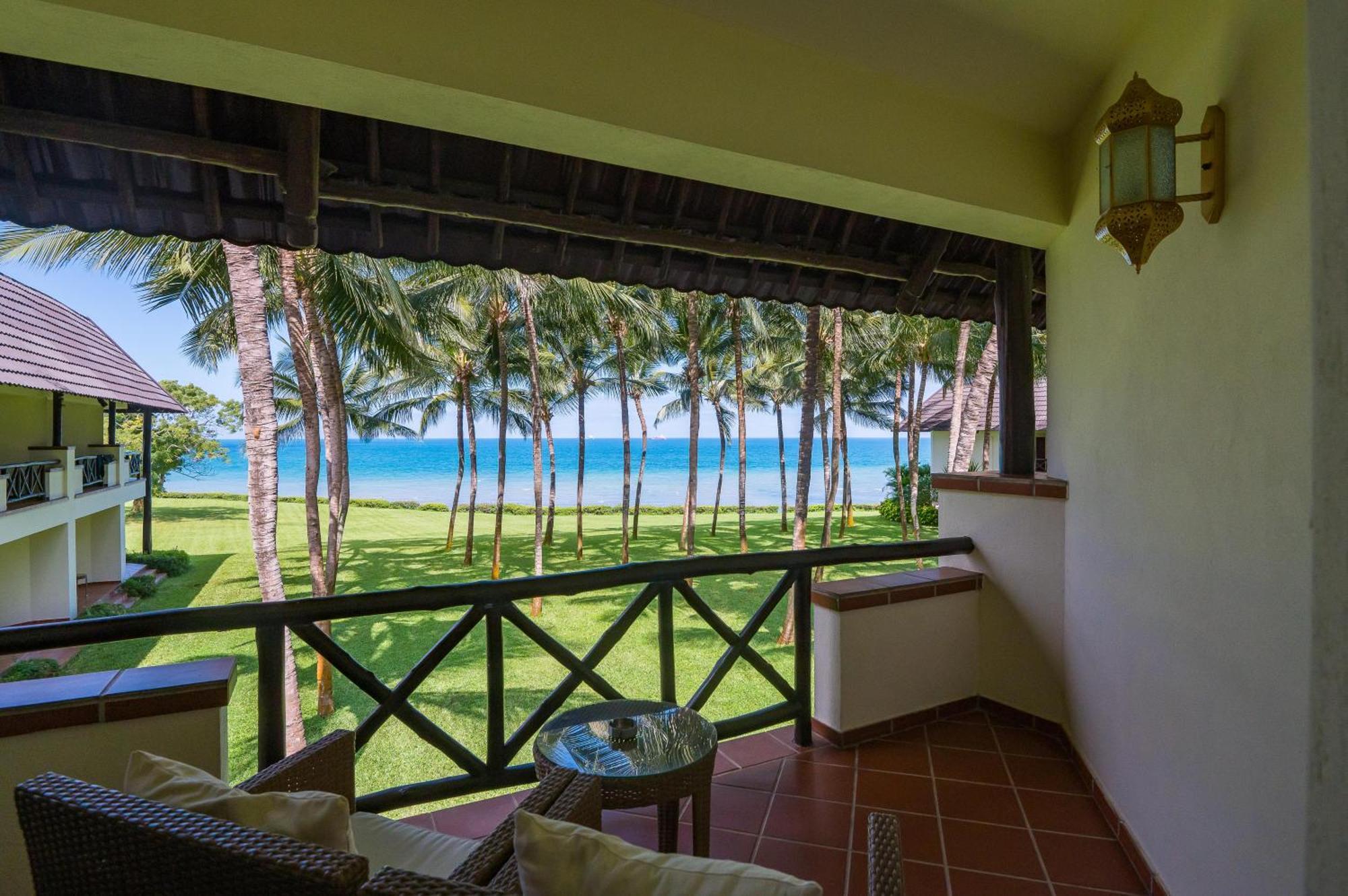 Twin Room with Sea View
